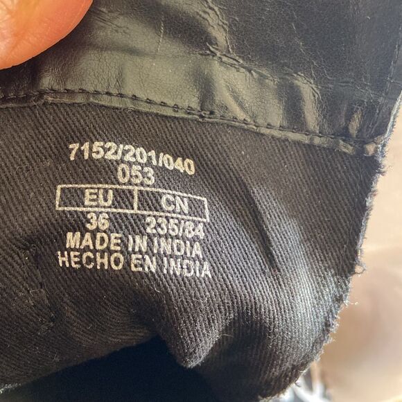 Zara Trafaluc NWOT Black Ankle Boots with Floral Embroidery Buckle Straps US 6 - Picture 8 of 9